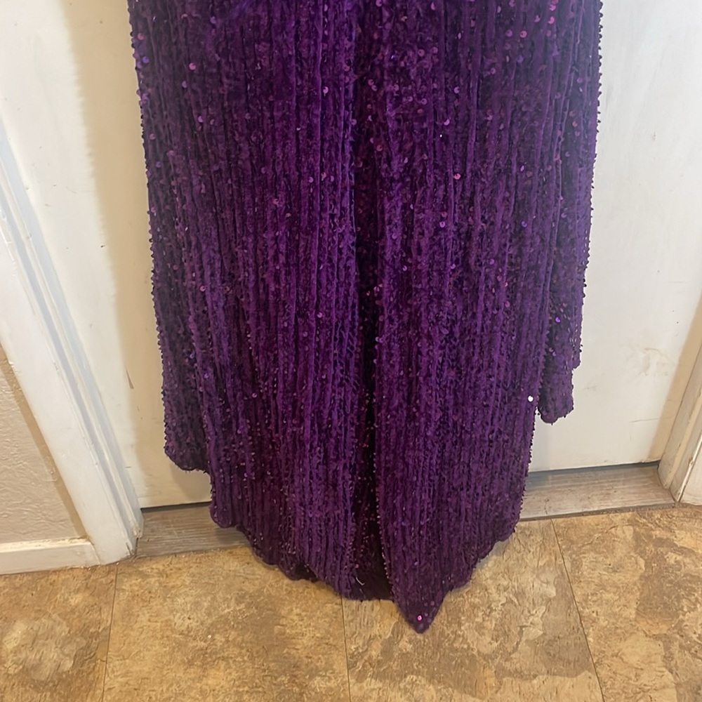 Purple sequined gown splint front with train Built in bra. Back zipper. NWT - Picture 4 of 10